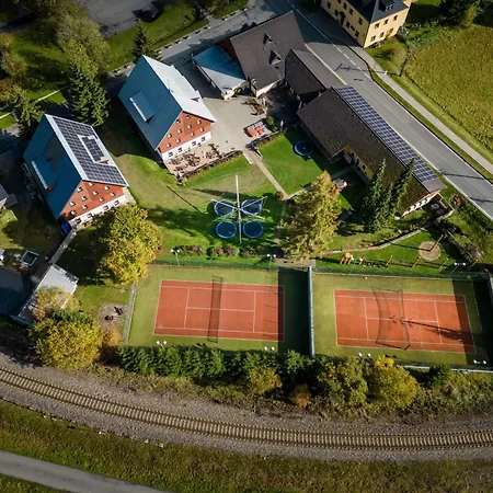 Horsky Skiland Hotel