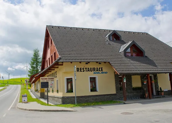 Horsky Skiland 3* Ostružná